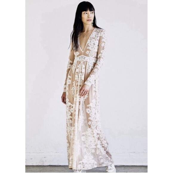 For Love And Lemons Dresses & Skirts - NWT For Love & Lemons Free People Temecula Embroidered Maxi Dress Size Medium